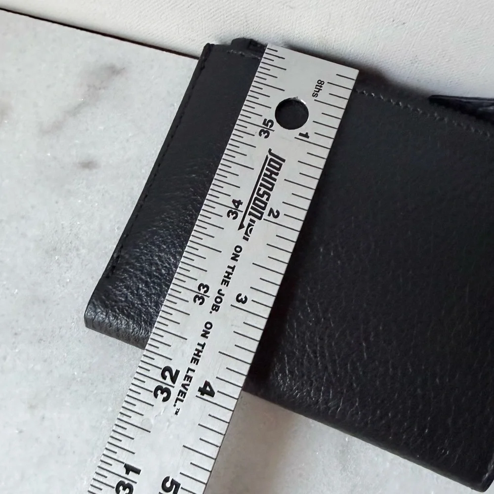 Black Leather Wallet. Unisex wallet